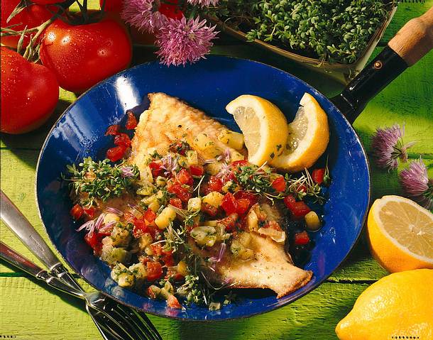 Maischolle mit Kartoffeln Rezept Maischolle mit Kartoffeln Rezept