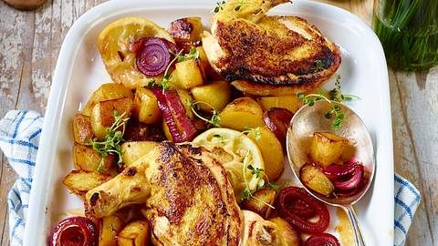 Maispoulardenbrust mit Zitronenkartoffeln Rezept - Foto: House of Food / Bauer Food Experts KG