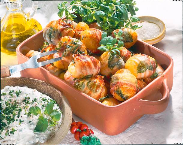 Majoran-Speck-Kartoffeln mit Dip Rezept Majoran-Speck-Kartoffeln mit Dip Rezept