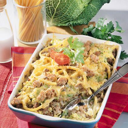 Makkaroni-Hack-Auflauf mit Wirsing Rezept Makkaroni-Hack-Auflauf mit Wirsing Rezept