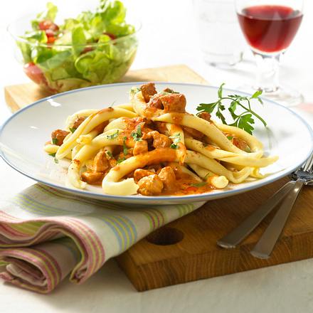 Makkaroni mit Rahm-Ragout Rezept