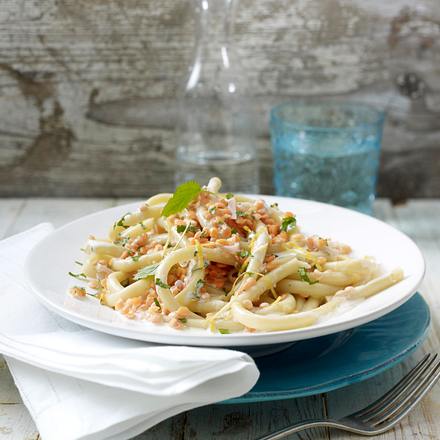 Makkaroni mit roten Linsen in Zitronen-Sahnesoße Rezept Makkaroni mit roten Linsen in Zitronen-Sahnesoße Rezept