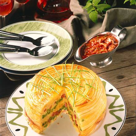 Makkaroniauflauf mit Tomaten-Champignonsoße Rezept