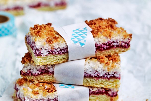 Makronen-Himbeer-Bars Rezept