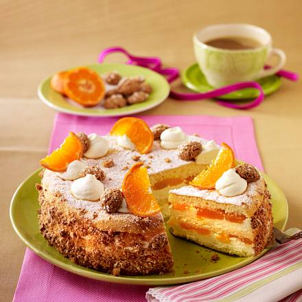 Mandarinentorte mit Schmandcreme und Amaretto-Biskuit Rezept