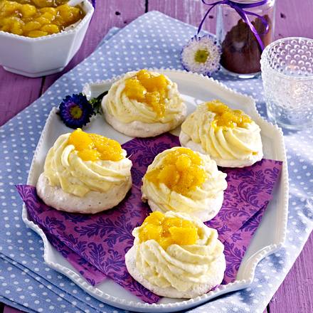 Mandel-Baiser mit Mango-Schokomousse Rezept