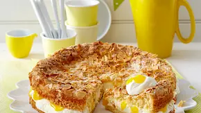 Mandel-Becherkuchen mit Zitronencreme Rezept - Foto: LECKER @ Bauer Media Group