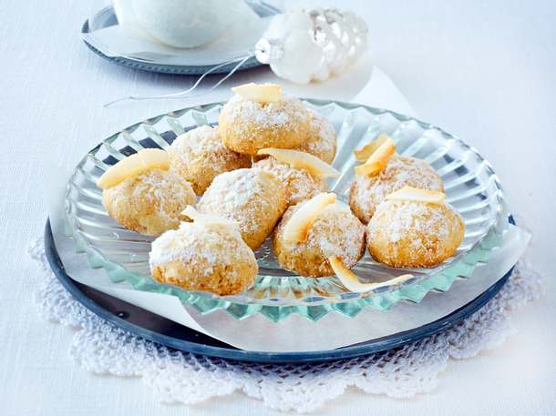 Mandel-Kokos-Bällchen Rezept Mandel-Kokos-Bällchen Rezept