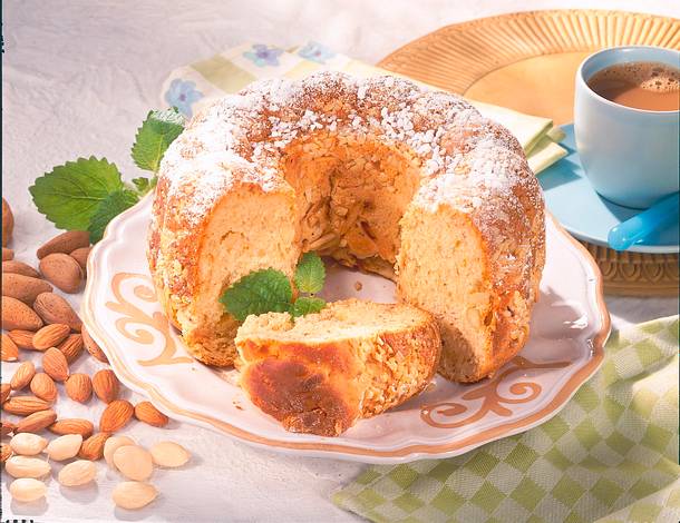 Mandel-Krokant-Guglhupf (für kleine Form) Rezept