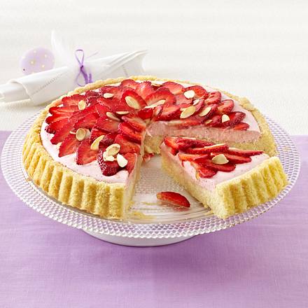 Mandel-Obstboden mit Erdbeeren und Erdbeercreme Rezept Mandel-Obstboden mit Erdbeeren und Erdbeercreme Rezept