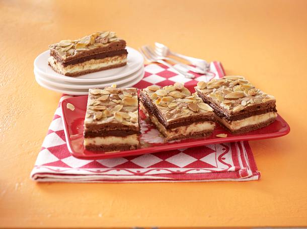 Mandel-Schoko-Schnitten Rezept Mandel-Schoko-Schnitten Rezept