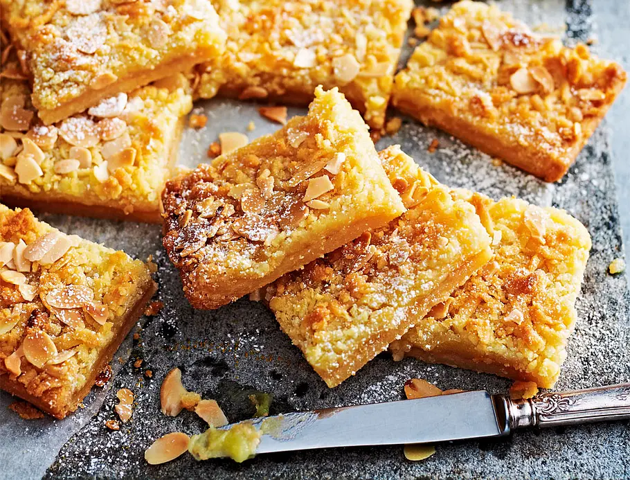Mandelschnitten mit Orangen Curd Rezept Mandelschnitten mit Orangen Curd Rezept
