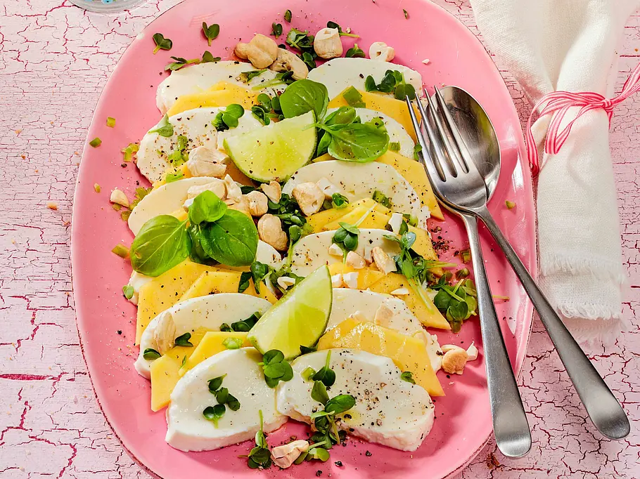 Mango-Caprese „Spicy x Fruity“ Rezept Mango-Caprese „Spicy x Fruity“ Rezept