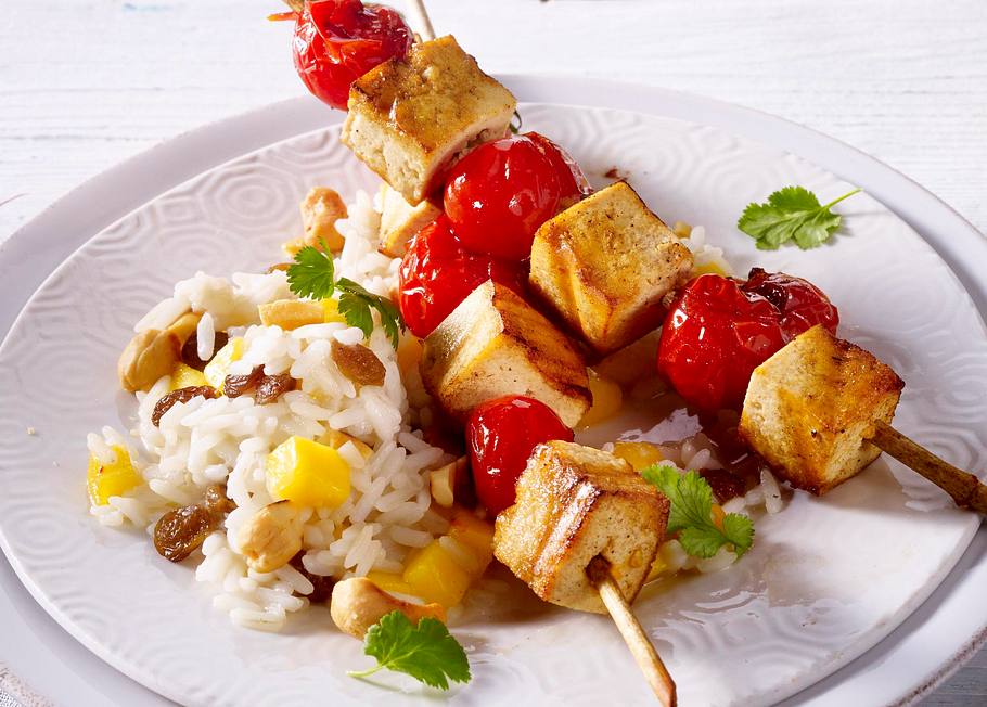 Mango-Reis mit Tofu-Tomaten-Spieße Rezept