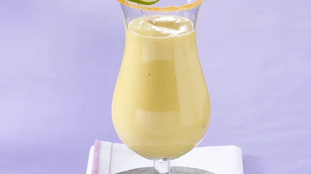 Mango-Shake mit Kefir Rezept - Foto: LECKER @ Bauer Media Group