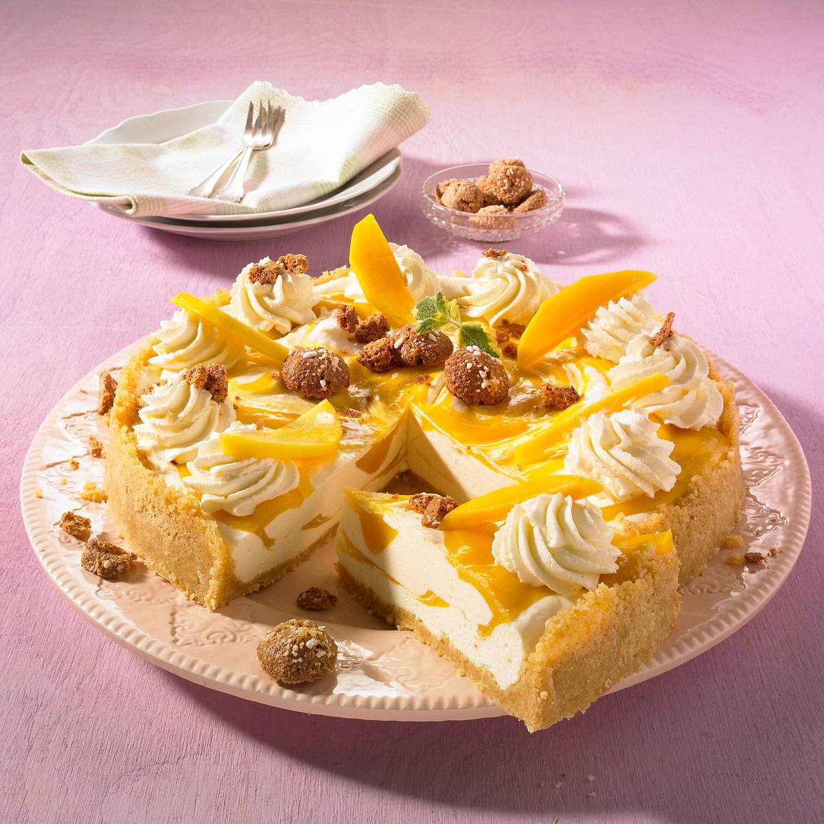 Mango-Torte mit Amarettini Rezept