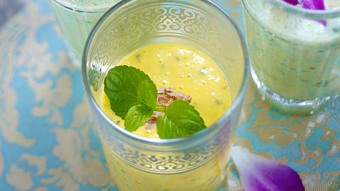 Mangolassi mit Hafermilch und Joghurt Rezept - Foto: House of Food / Bauer Food Experts KG