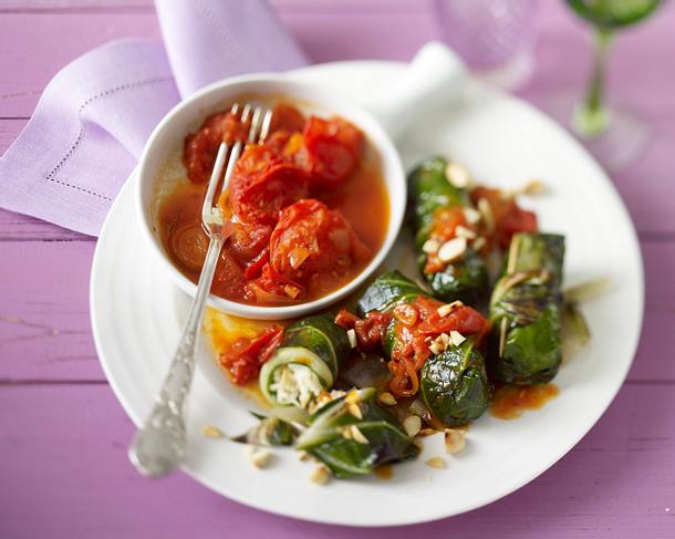Mangold-Röllchen mit geschmolzenen Tomaten Rezept