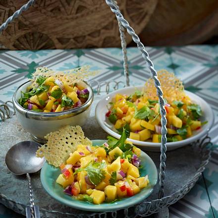 Mangosalsa mit Brotwaffeln Rezept Mangosalsa mit Brotwaffeln Rezept