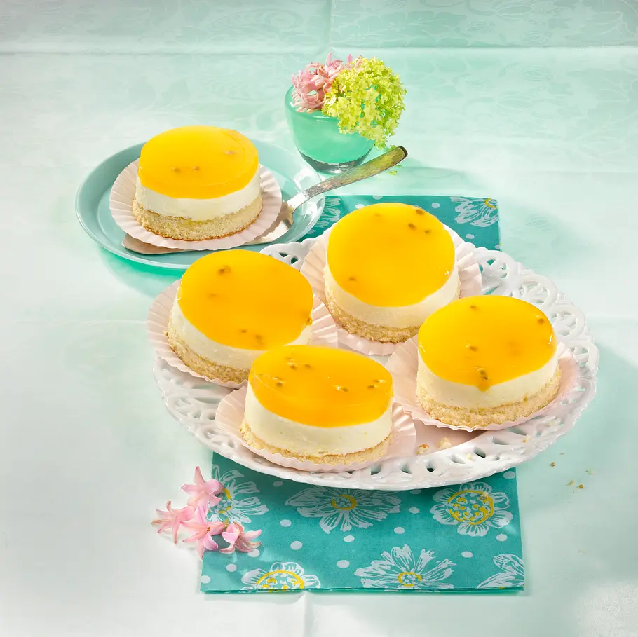 Maracuja-Schmand-Biskuitblechkuchen Rezept