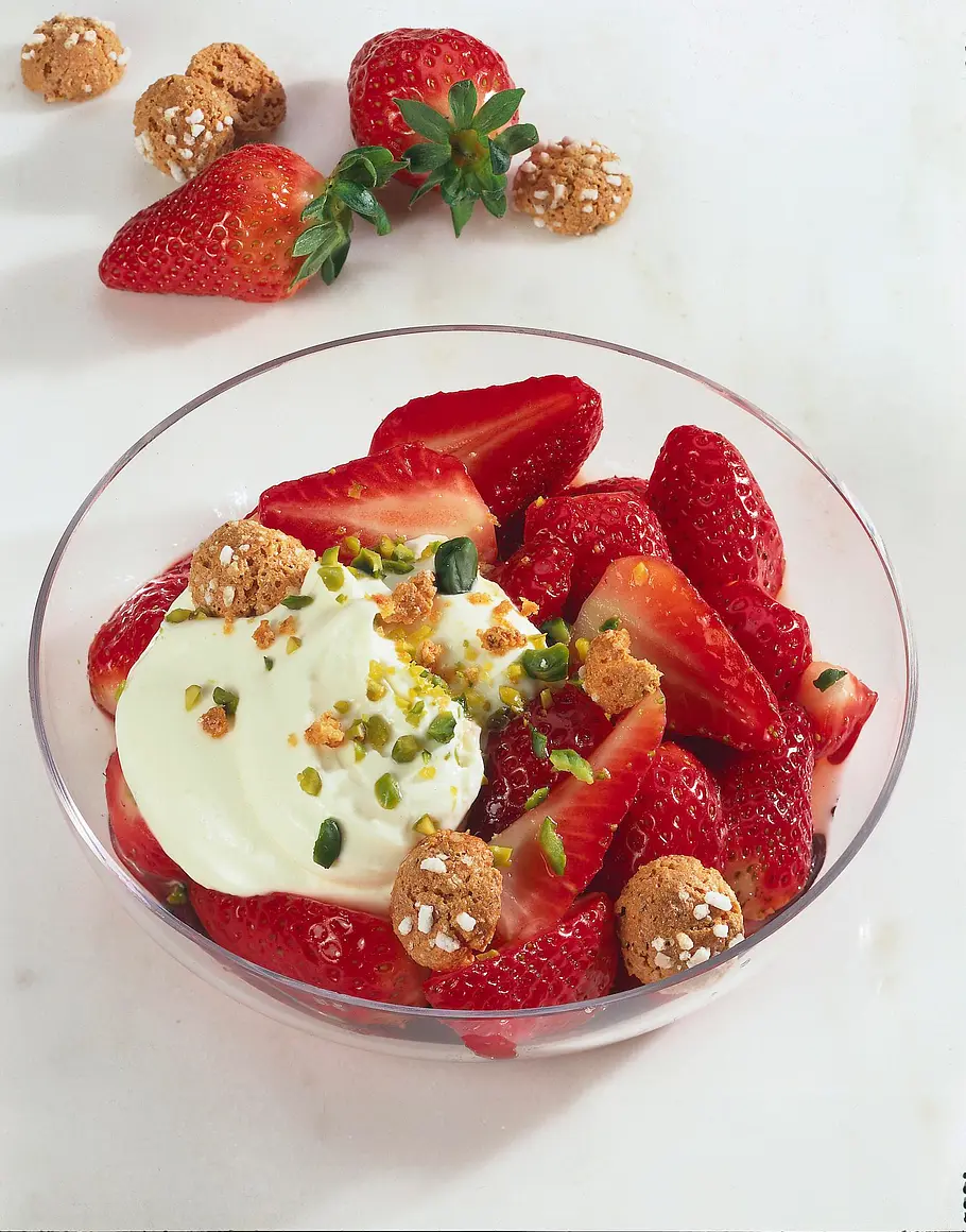 Marinierte Erdbeeren mit Mascarponecreme Rezept Marinierte Erdbeeren mit Mascarponecreme Rezept