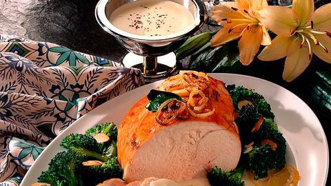 Marinierte Putenbrust mit Broccoligemüse Rezept - Foto: Horn