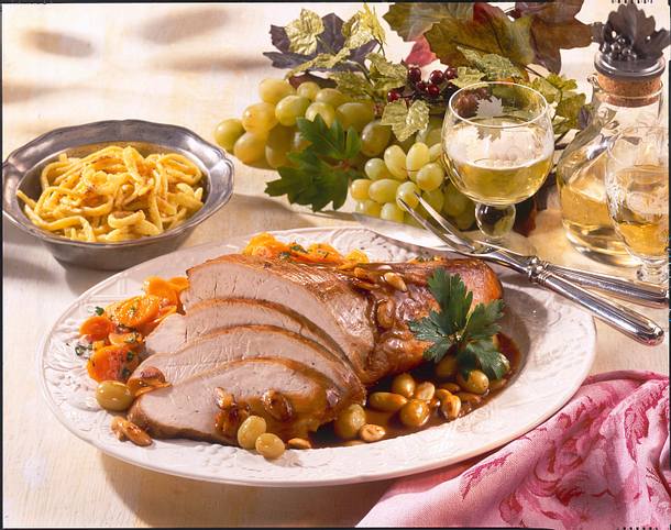 Marinierte Putenbrust mit Petersilien-Möhren und Spätzle Rezept Marinierte Putenbrust mit Petersilien-Möhren und Spätzle Rezept