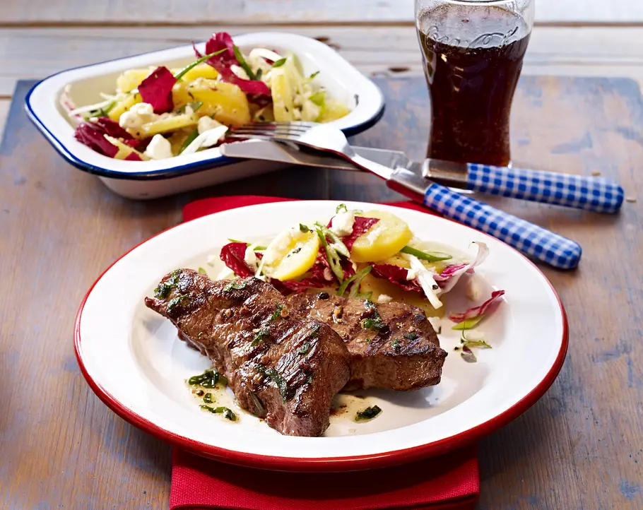 Marinierte Rindersteaks mit Kartoffel-Schafskäse-Salat Rezept
