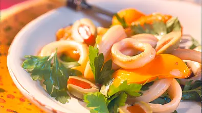 Marinierte Tintenfischringe Rezept - Foto: LECKER @ Bauer Media Group