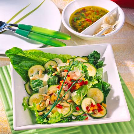 Marinierte Zucchini mit Parmesan Rezept