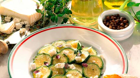 Marinierte Zucchini mit Schafskäse Rezept - Foto: Horn