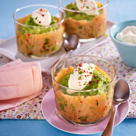 Marinierter Räucherlachs mit Bohnenpüree und Frischkäse-Nockerln aus dem Glas Rezept Marinierter Räucherlachs mit Bohnenpüree und Frischkäse-Nockerln aus dem Glas Rezept