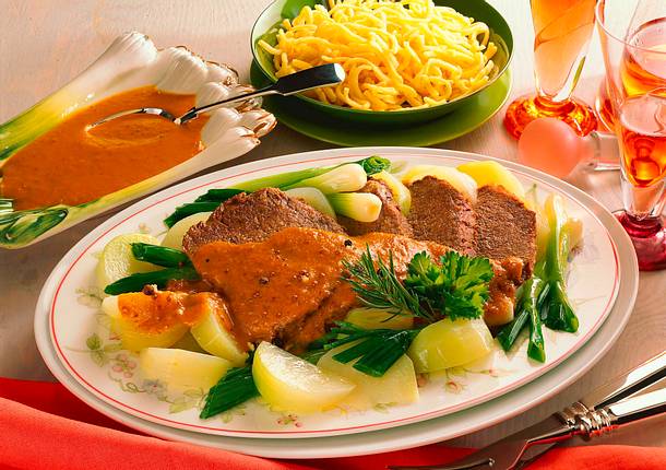 Marinierter Schmorbraten in Gemüse-Pumpernickel-Soße Rezept