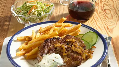 Mariniertes Schweinenackensteak Rezept - Foto: LECKER @ Bauer Media Group