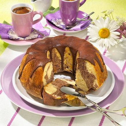 Marmorkranz mit Schokolade Rezept Marmorkranz mit Schokolade Rezept