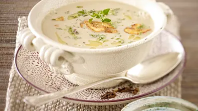 Maronen-Creme-Suppe Rezept - Foto: LECKER @ Bauer Media Group