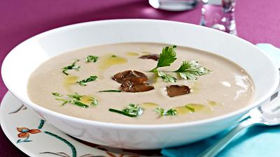 Maronen-Sellerie-Suppe Rezept - Foto: House of Food / Bauer Food Experts KG