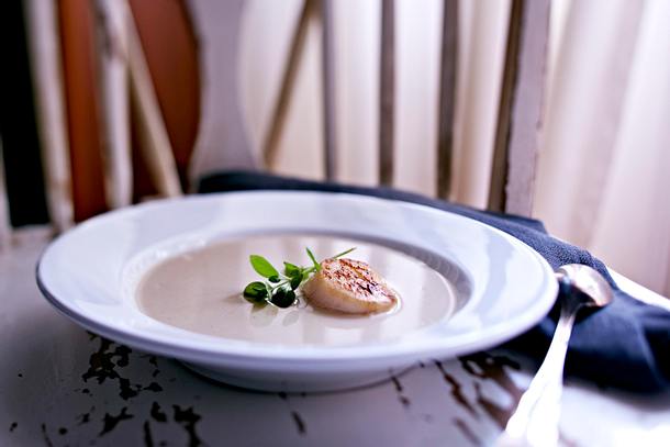 Maronencremesuppe mit Jakobsmuscheln Rezept Maronencremesuppe mit Jakobsmuscheln Rezept