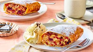 Marzipan-Früchte-Strudel Rezept - Foto: House of Food / Bauer Food Experts KG