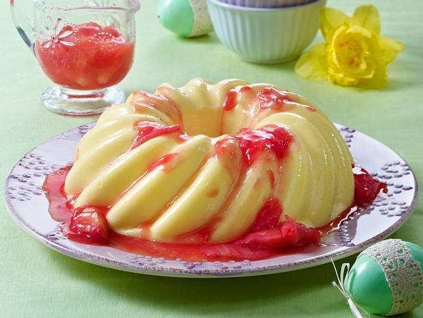 Marzipan-Grießpudding zu Rhabarberkompott Rezept