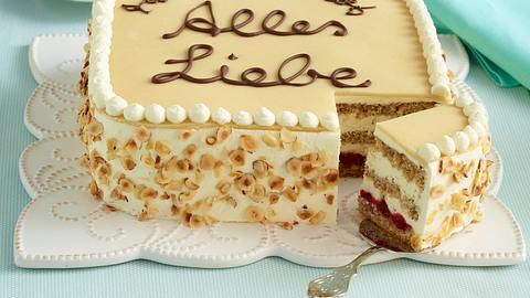Marzipan-Nusstorte Rezept - Foto: House of Food / Bauer Food Experts KG