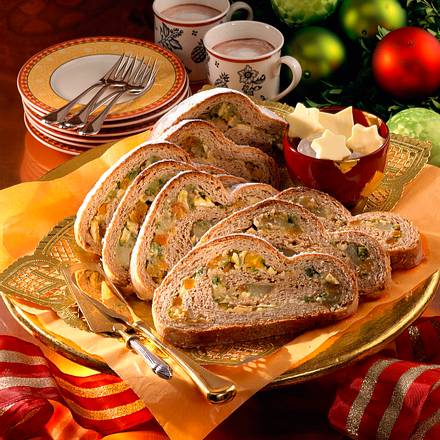 Marzipan-Pistazien-Stollen Rezept Marzipan-Pistazien-Stollen Rezept
