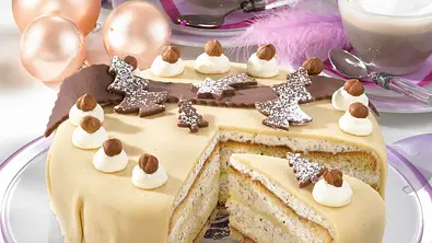 Marzipantorte mit Haselnusssahne Rezept - Foto: LECKER @ Bauer Media Group