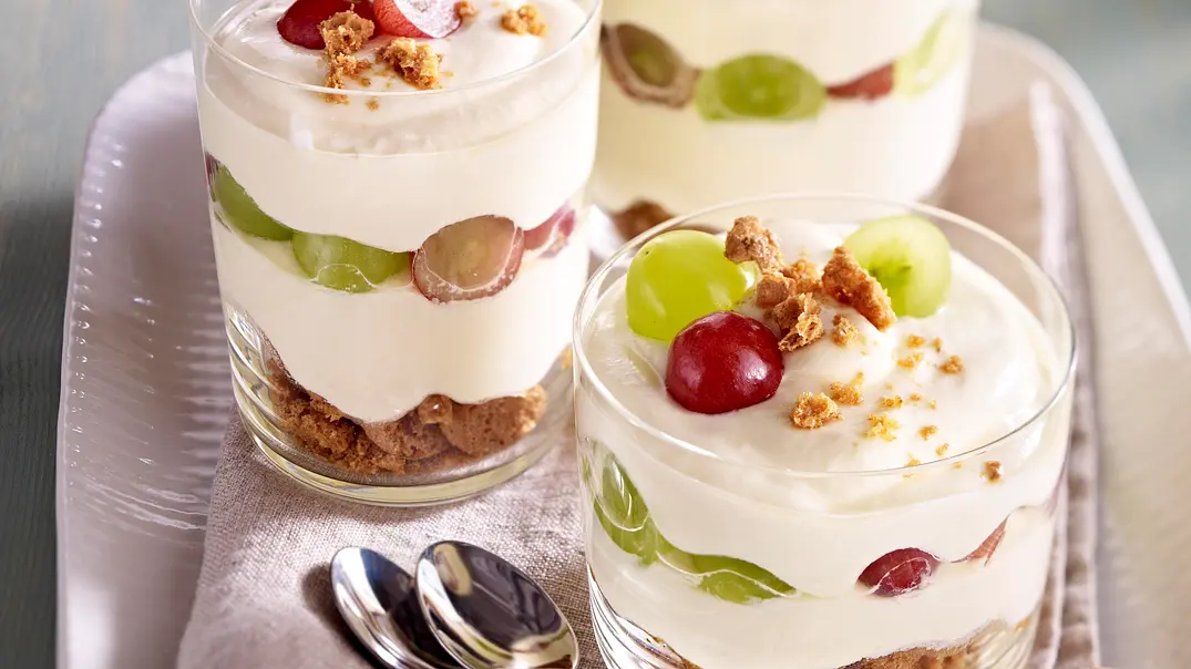 Mascarpone-Creme mit Trauben Rezept - Foto: LECKER @ Bauer Media Group Mascarpone-Creme mit Trauben Rezept - Foto: LECKER @ Bauer Media Group