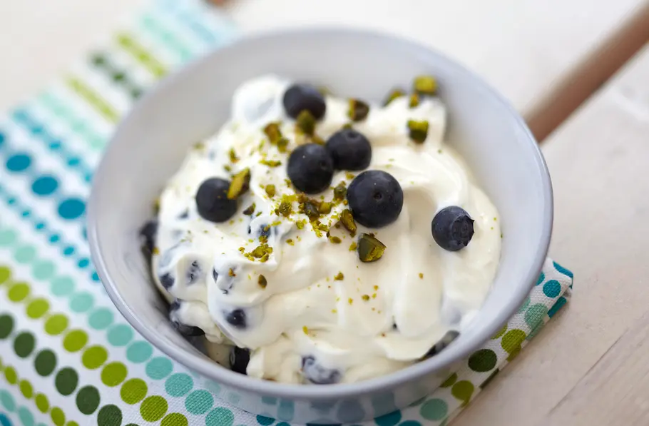 Mascarpone-Joghurtcreme mit Blaubeeren Rezept Mascarpone-Joghurtcreme mit Blaubeeren Rezept