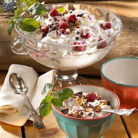 Mascarponecreme mit Cantuccini Rezept Mascarponecreme mit Cantuccini Rezept