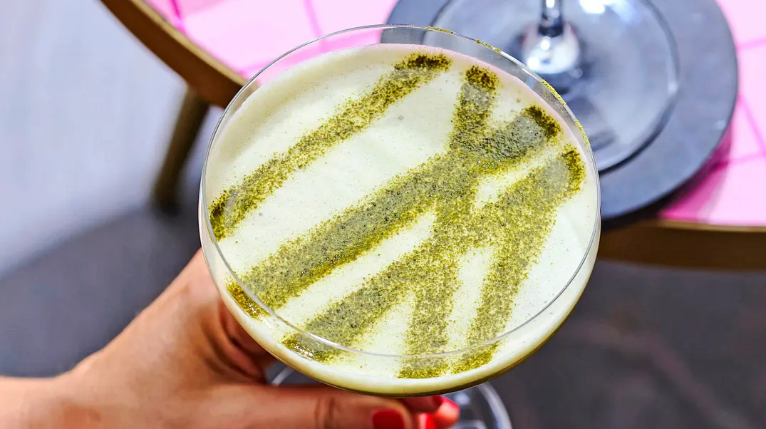 Matcha Whisky Sour Rezept - Foto: LECKER @ Bauer Media Group Matcha Whisky Sour Rezept - Foto: LECKER @ Bauer Media Group