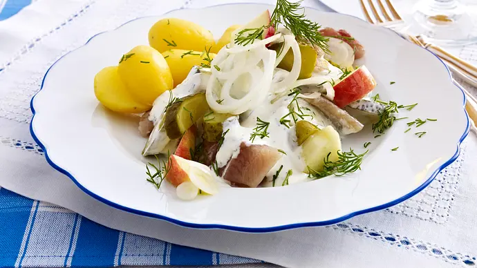 Matjes Hausfrauenart Rezept - Foto: LECKER @ Bauer Media Group