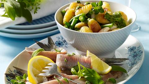 Matjes mit Gnocchi-Bohnen-Pfanne Rezept - Foto: House of Food / Bauer Food Experts KG