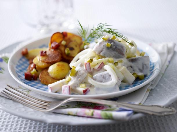 Matjes mit Schmand-Soße Rezept